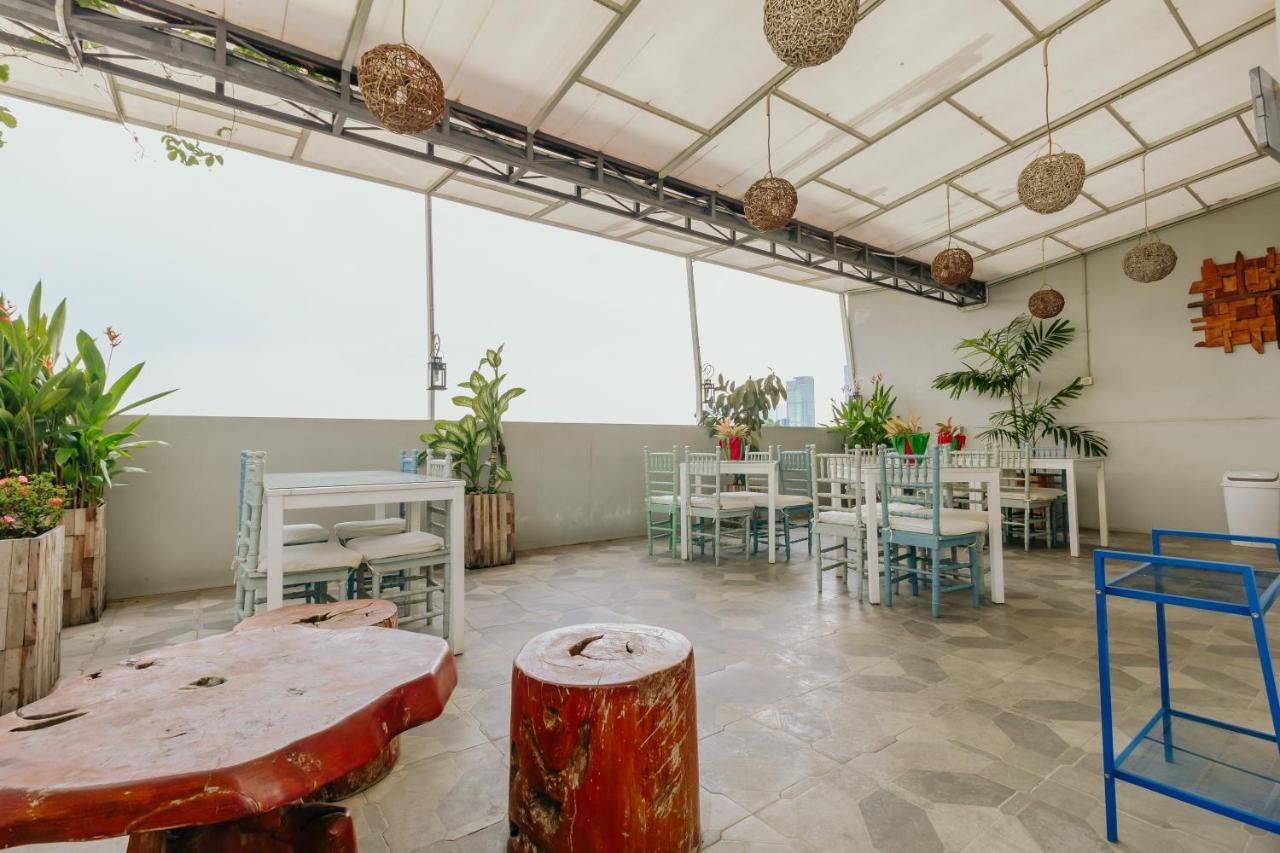 Urbanest Inn House TB Simatupang Pasar Minggu Bagian luar foto