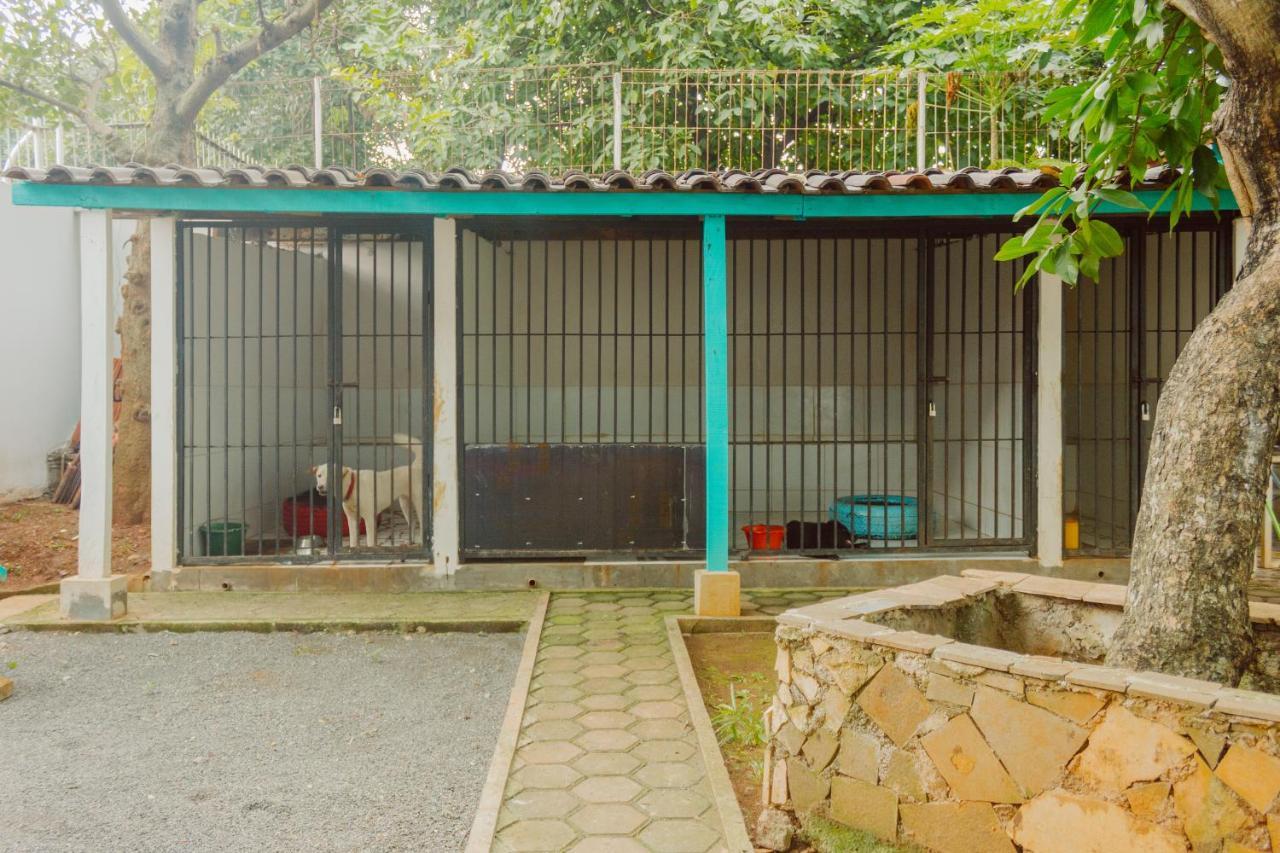 Urbanest Inn House TB Simatupang Pasar Minggu Bagian luar foto