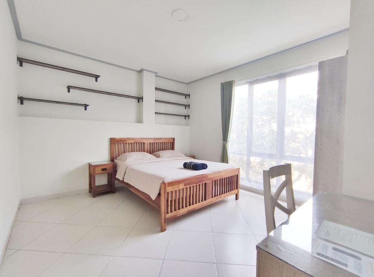 Urbanest Inn House TB Simatupang Pasar Minggu Bagian luar foto